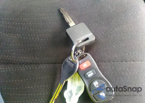 2010 Nissan Cube 1.8Sl z USA, uszkodzony, nr VIN JN8AZ2KR9AT162103